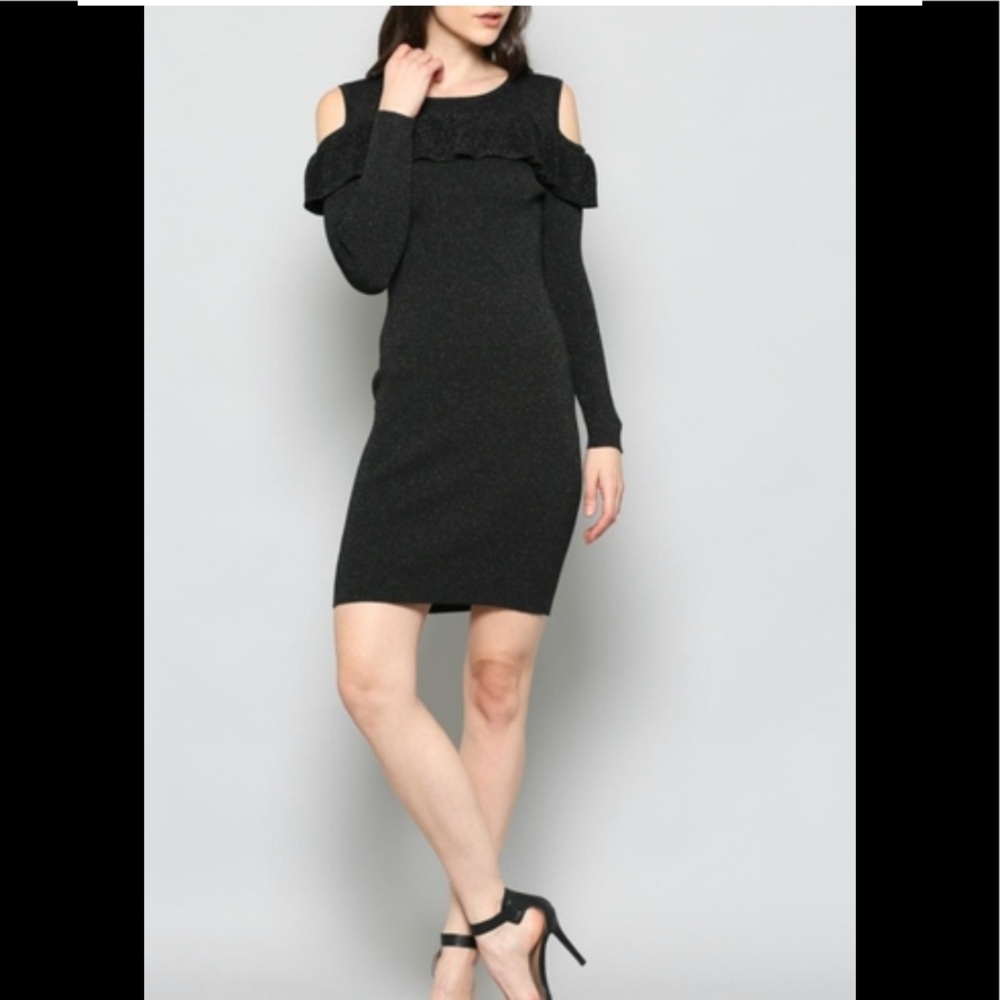 FATE by LFD COLD-SHOULDER RIB-KNIT DRESS